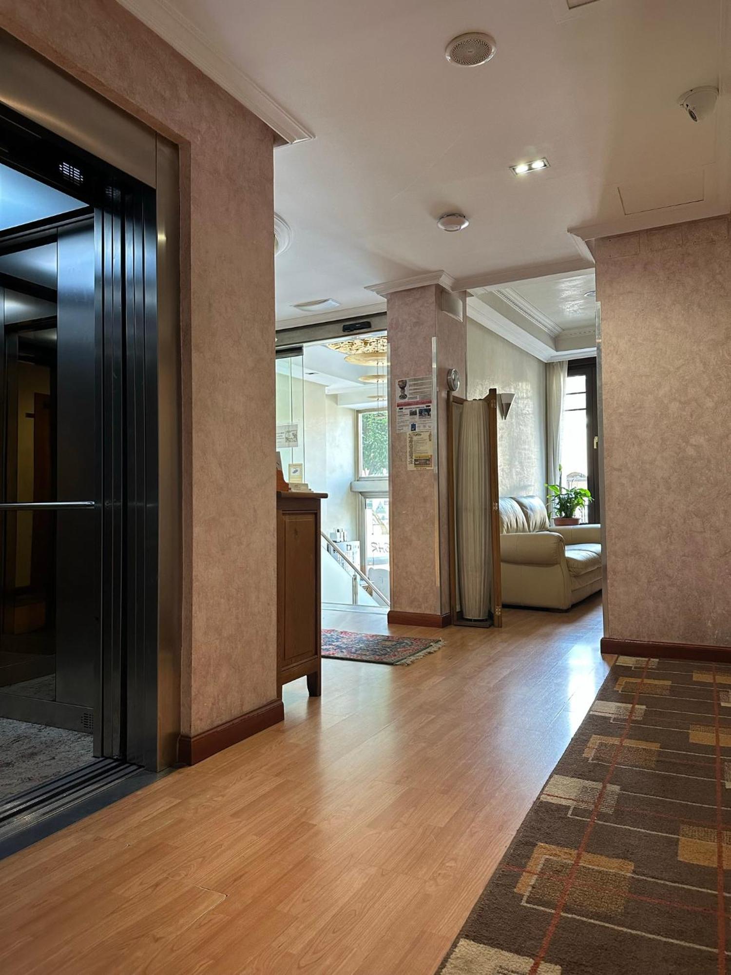 Hostal Restaurante Boccalino León Zewnętrze zdjęcie