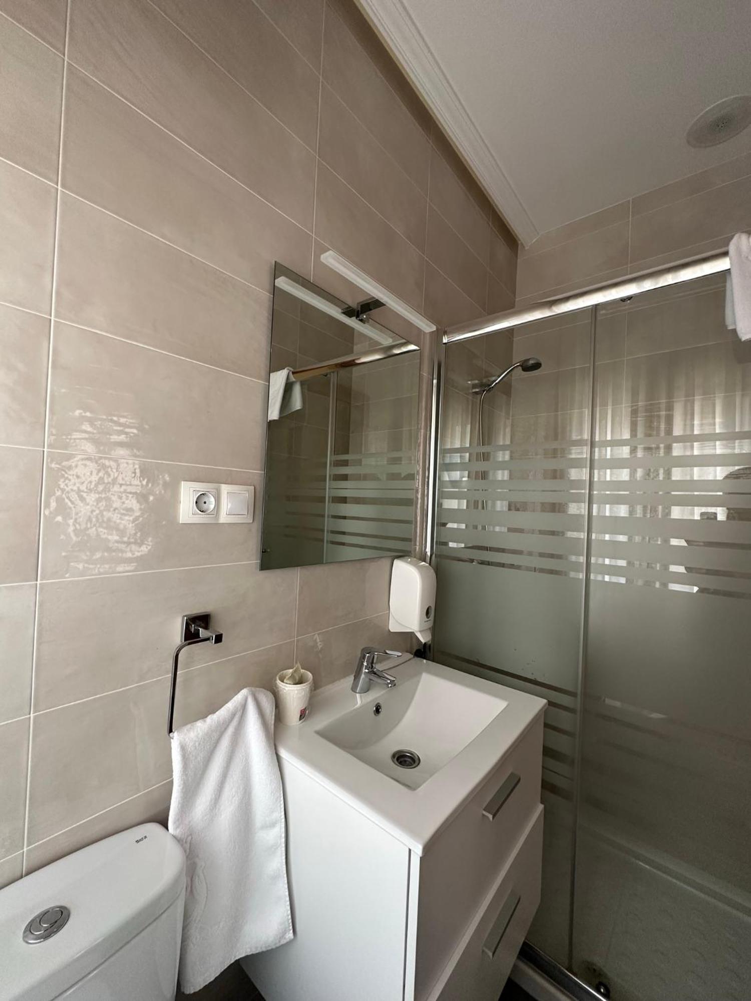 Hostal Restaurante Boccalino León Zewnętrze zdjęcie
